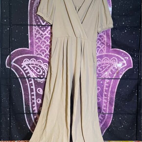 Monteau Women's Jumpsuit Beige Size XL Short-Sleeve Belted Solid - Picture 1 of 3
